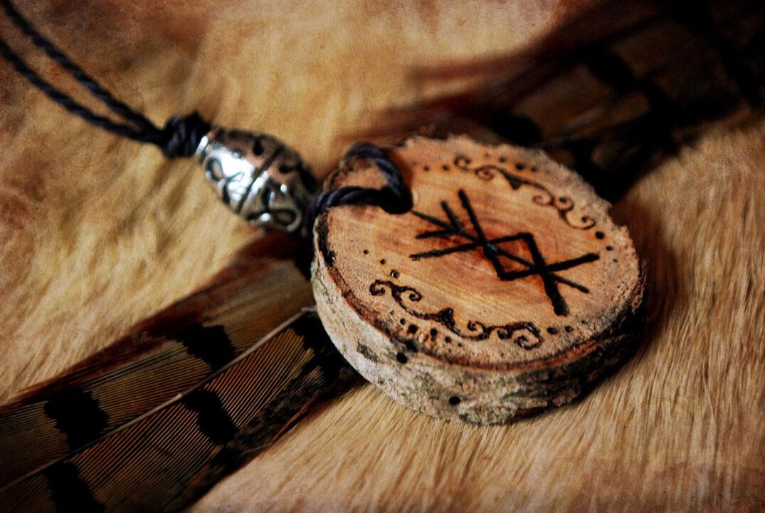 amulet with a rune happily photo 2