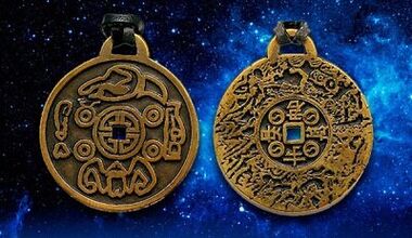 Imperial amulet happily and prosperity